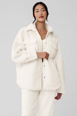 Chaquetas Alo Yoga Sherpa Edge Shacket Mujer Ivory | Colombia SLMY-43970