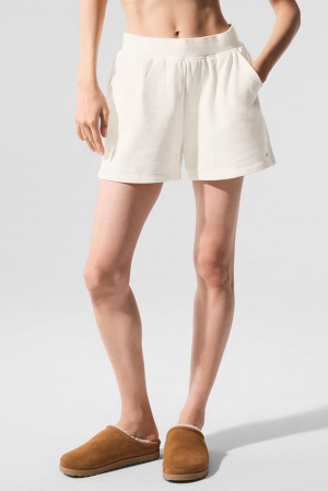 Short Alo Yoga Low Key Sweat Mujer Ivory | Colombia GMTD-08653