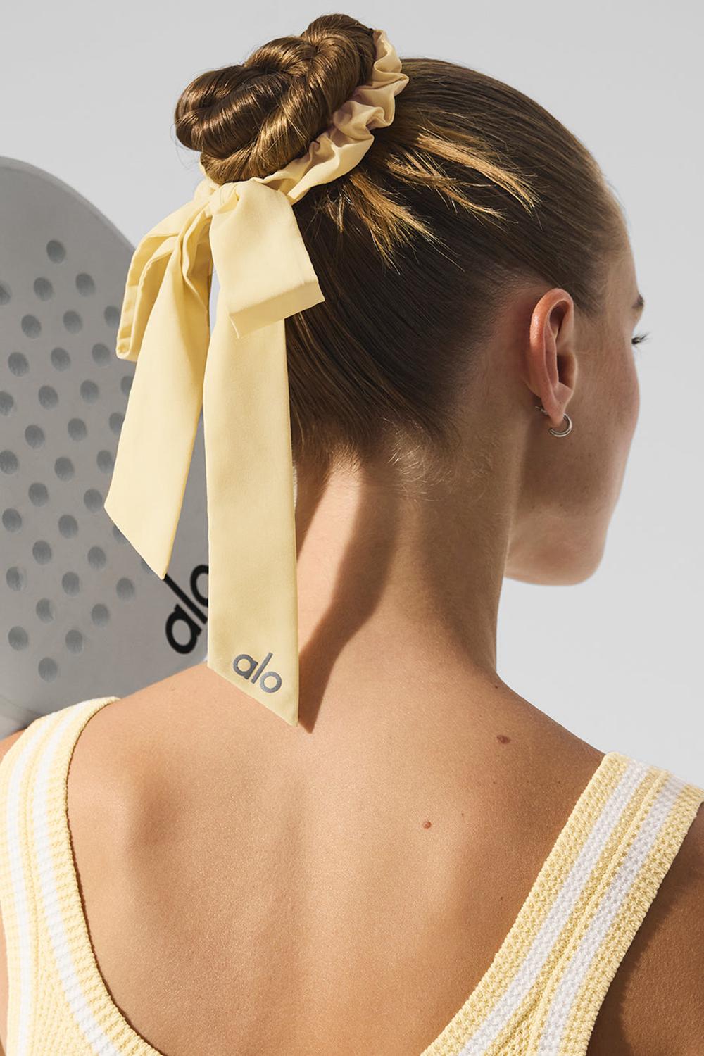 Coletero Alo Yoga Love Knots Tie Mujer Warm Butter | Colombia  LQBI-61589