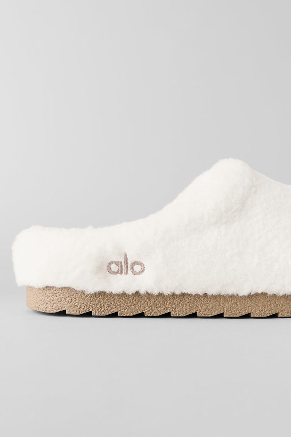 Pantuflas Alo Yoga Sherpa Recovery Mujer Ivory | Colombia  EVHK-48739