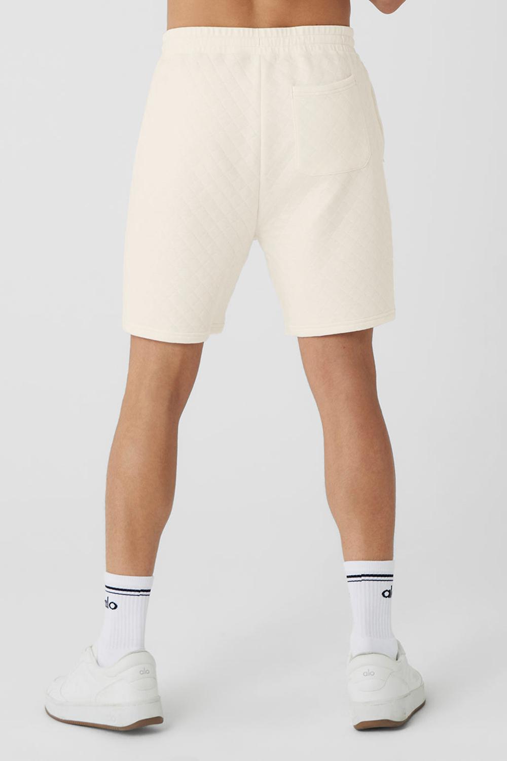 Short Alo Yoga Quilted Stadium Hombre Ivory | Colombia  FLSR-01623