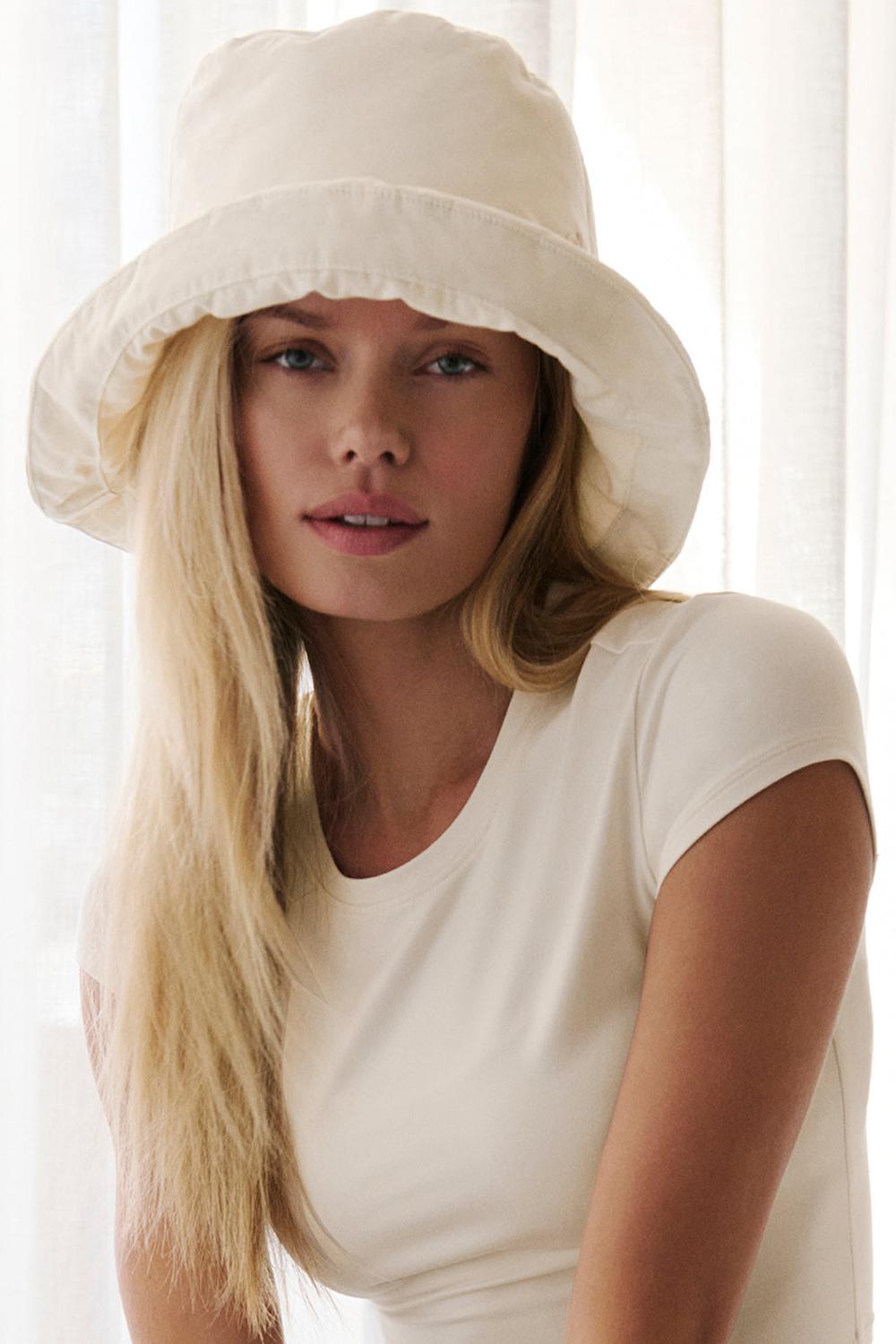 Sombreros De Pescador Alo Yoga Good Shade Mujer Oat Milk | Colombia  YIPU-89604